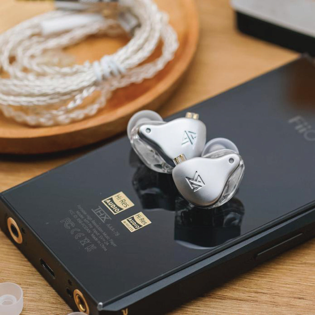 Concept-Kart-KZ-Acoustics-AST-Wired-IEM-with-Mic-Silver-Clear-17