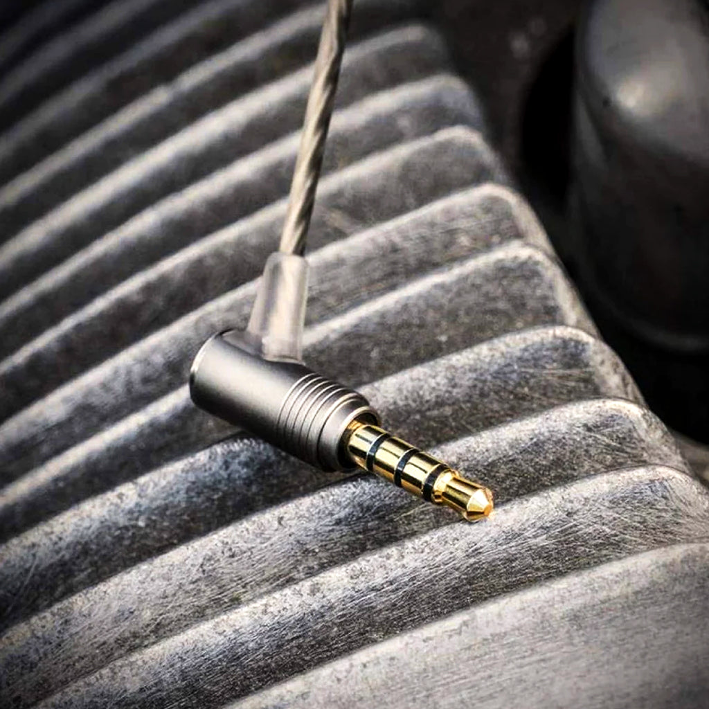 Concept-Kart-SoundMAGIC-E11C-Earphone-2-_9