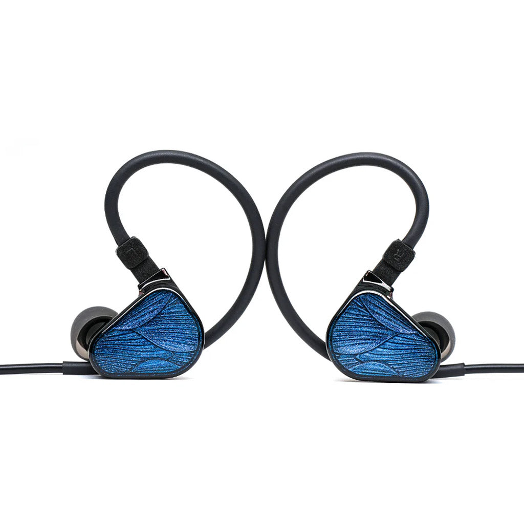 Truthear x Crinacle Zero: Blue2 IEMs with over-ear cable routing for secure fit and enhanced comfort during extended listening sessions.