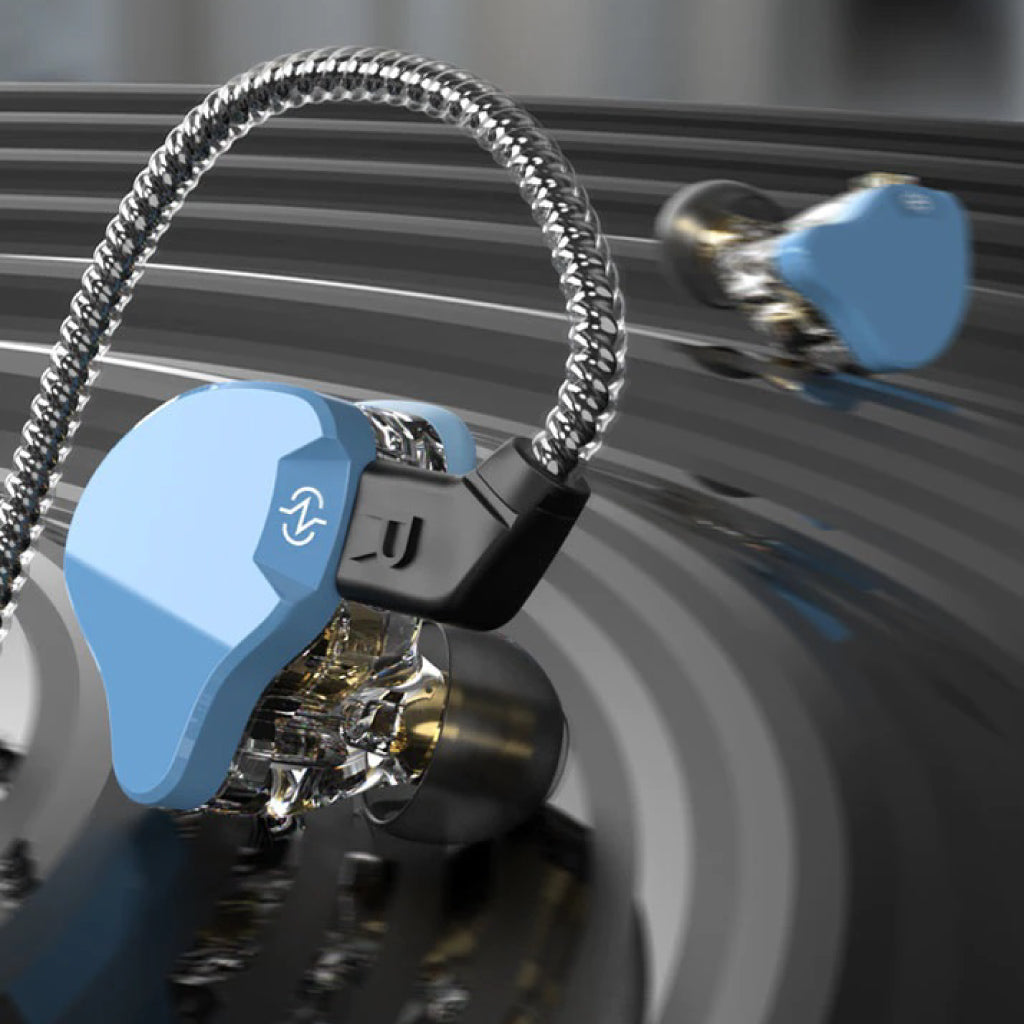 Concept-Kart-CCZ-Emerald-Wired-IEM-Blue-1_1