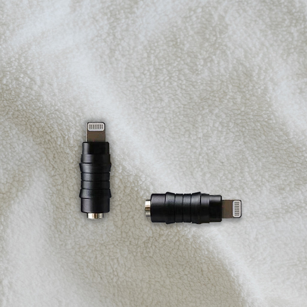 Concept-Kart-Meenova-Lighting-Male-to-3.5mm-Female-Audio-Adapter-Black-1-_5