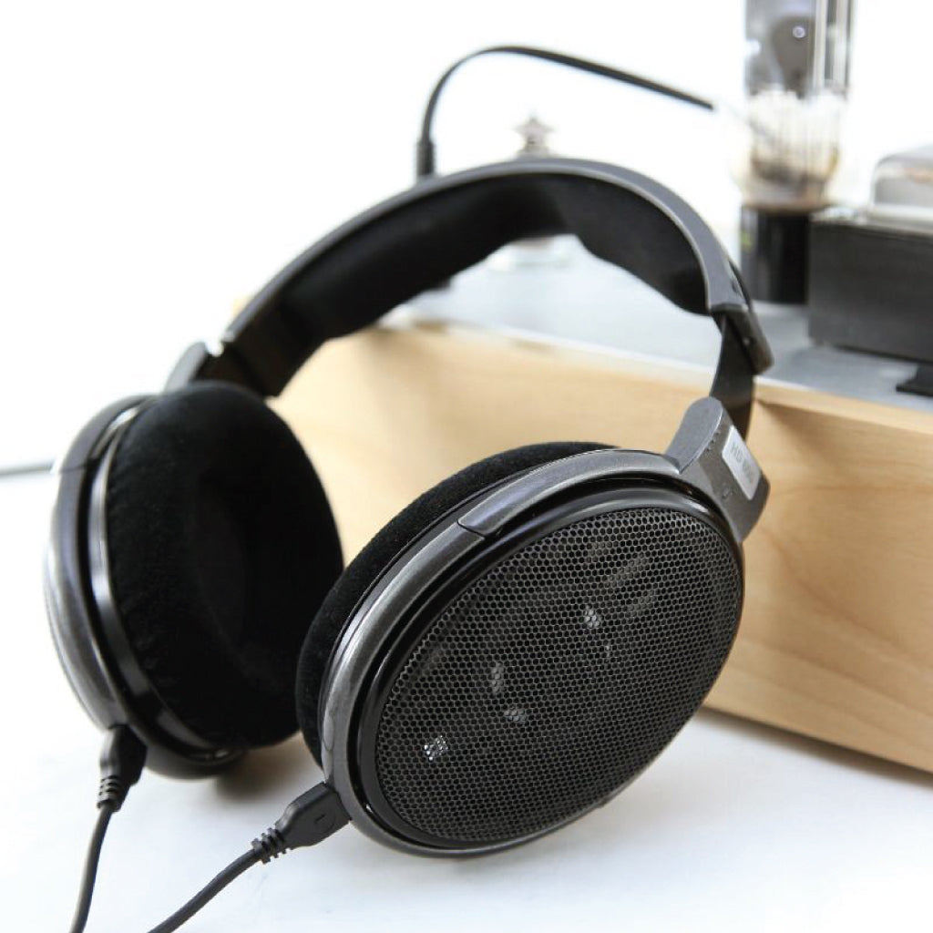 Concept-Kart-Sennheiser-HD-650-Open-Back-Headphone-Black-13