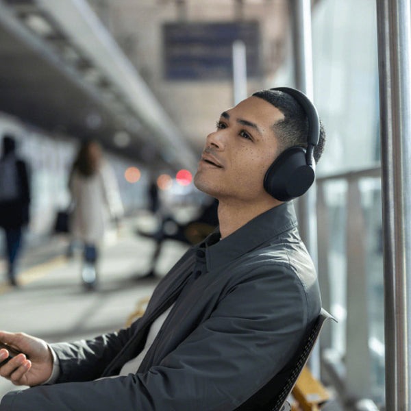 Sony - WH-1000XM5 Noise Cancelling Headphone - 4