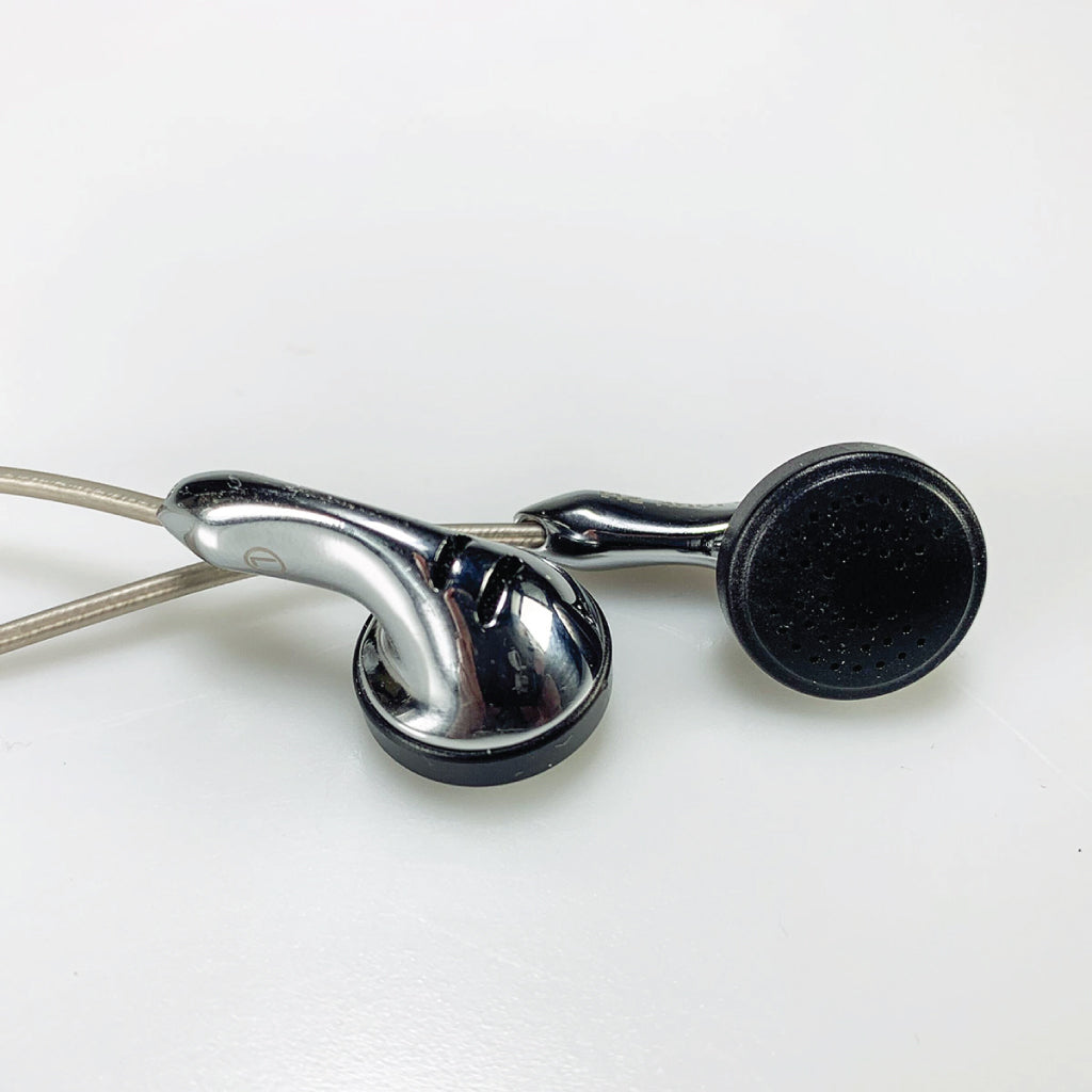 Concept-Kart-Venture-Electronics-Monk-SM-Wired-Earbuds-Silver-0_2