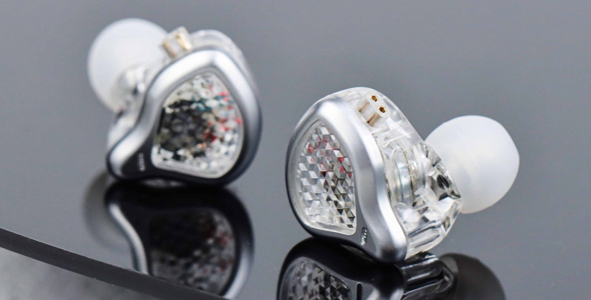 ARTTI R6 Dynamic Driver In Ear Monitor with Mic | Concept Kart