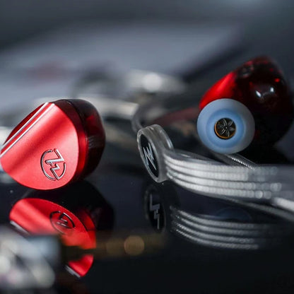 Concept-Kart-7HZ-Sonus-IEM-Red-1-_3