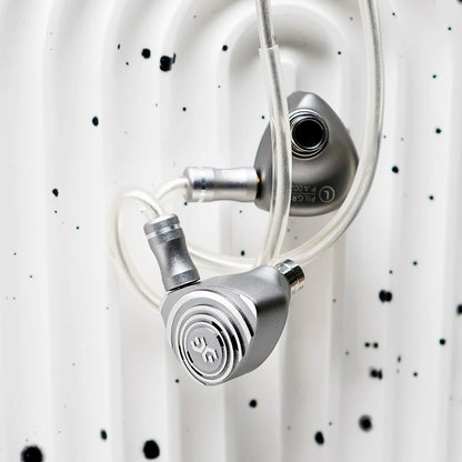 Concept-Kart-Elysian-Acoustic-Labs_-_PILGRIM-_Hybrid-Driver-IEM_6