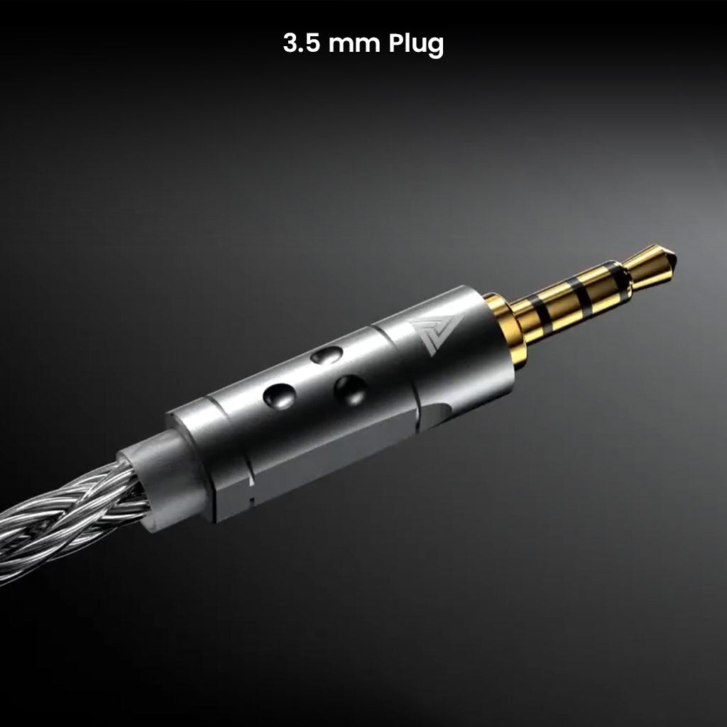 Close-up of 3.5mm plug on OKZ - T7 Premium 4-Core Upgrade Cable for IEM, designed for compatibility with most audio devices.