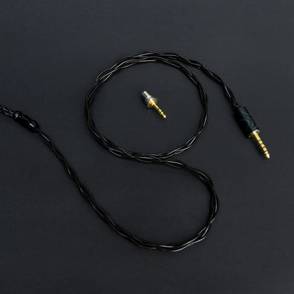 SYMPHONIUM Audio- Giant IEM (Launch Edition) cable with 4.4mm and 3.5mm plugs, offering versatile connectivity for high-end audio setups.