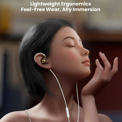 In-ear monitors with ergonomic design and detachable cable