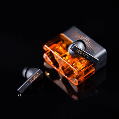 Concept-kart-Moondrop-Space-Travel-Wireless-Earbuds-_5