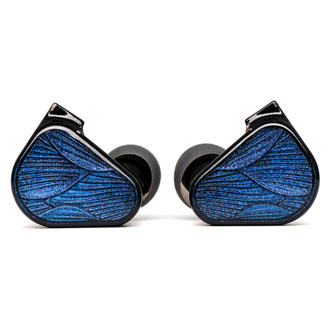 Truthear x Crinacle Zero: Blue2 Dual Dynamic Driver IEM with blue textured faceplates and ergonomic in-ear design for immersive audio.
