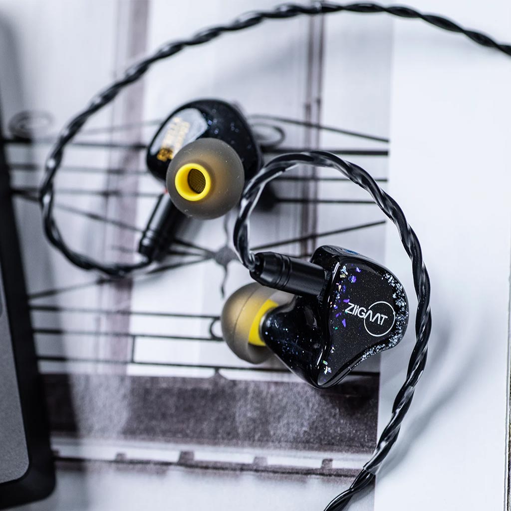ZiiGaat x Jays Audio ESTRELLA Hybrid Driver IEM – Concept Kart
