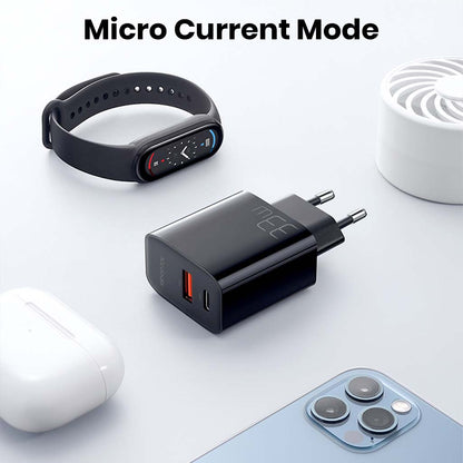 Mcdodo 33W Gan Charger in Micro Current Mode, safely charging smartwatch, earbuds, and other low-power devices.