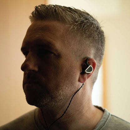 Concept-Kart-64Audio-Duo-Wired-IEM-Black-1_13