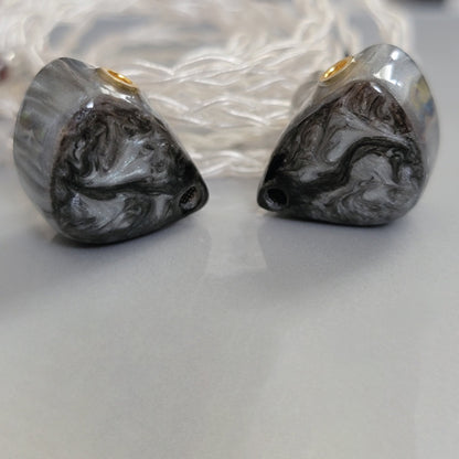 Concept-Kart-Audio-Lokahi-Wired-IEM-Grey-6