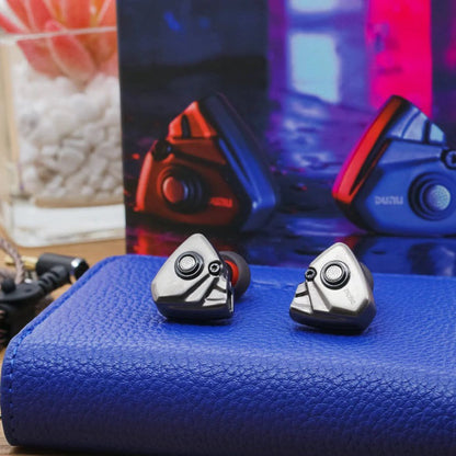 Concept-Kart-DUNU-Titan-S-Wired-IEM-Grey-1_5