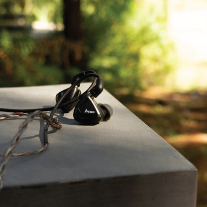 Concept-Kart-IKKO-OPAL-OH2-Wired-IEM-Dark-Grey-1_10