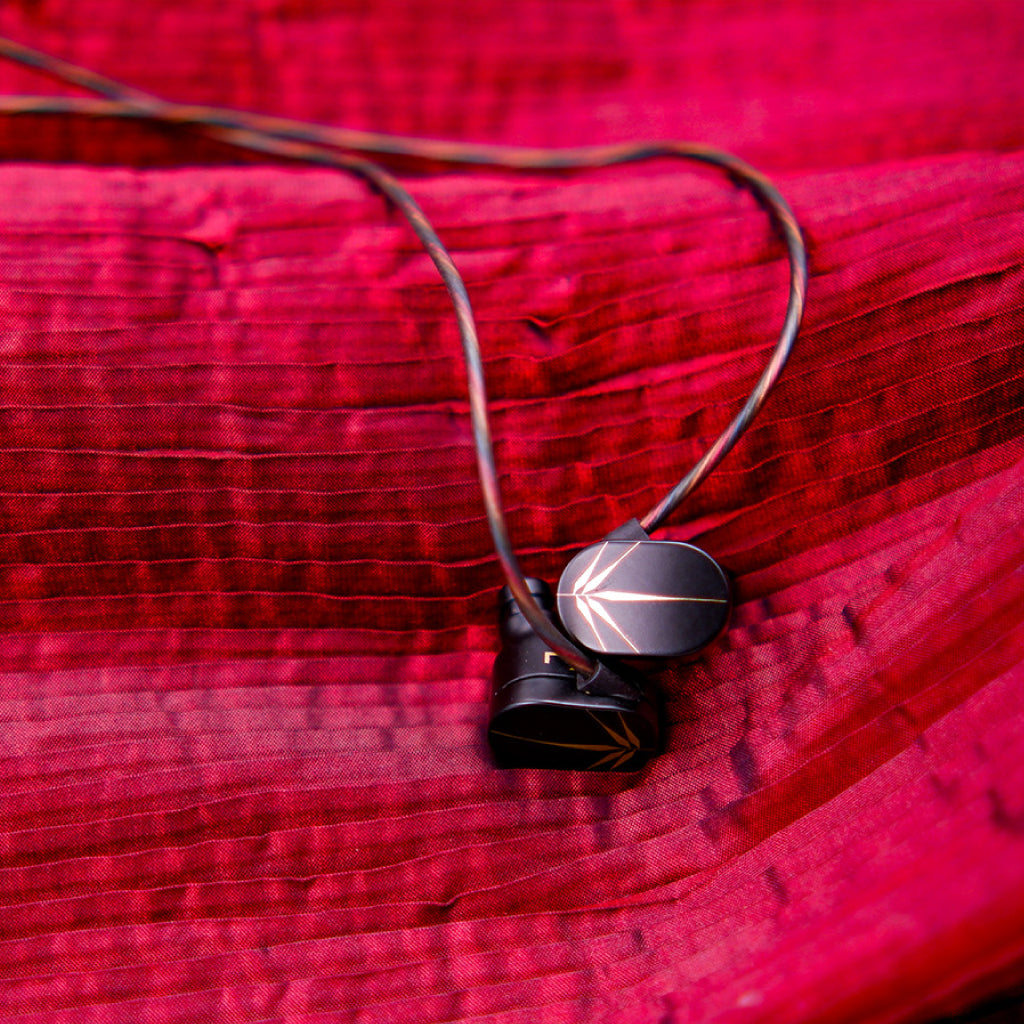 Concept-Kart-MOONDROP-Chu-Wired-IEM-Black-1_13