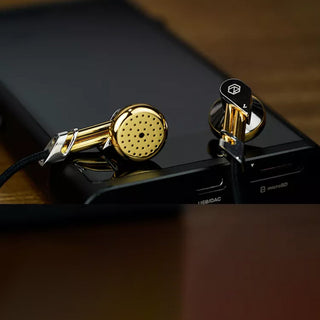 Concept-Kart-Rose-Technics-Martini-Wired-Earbuds-Gold-4-_3