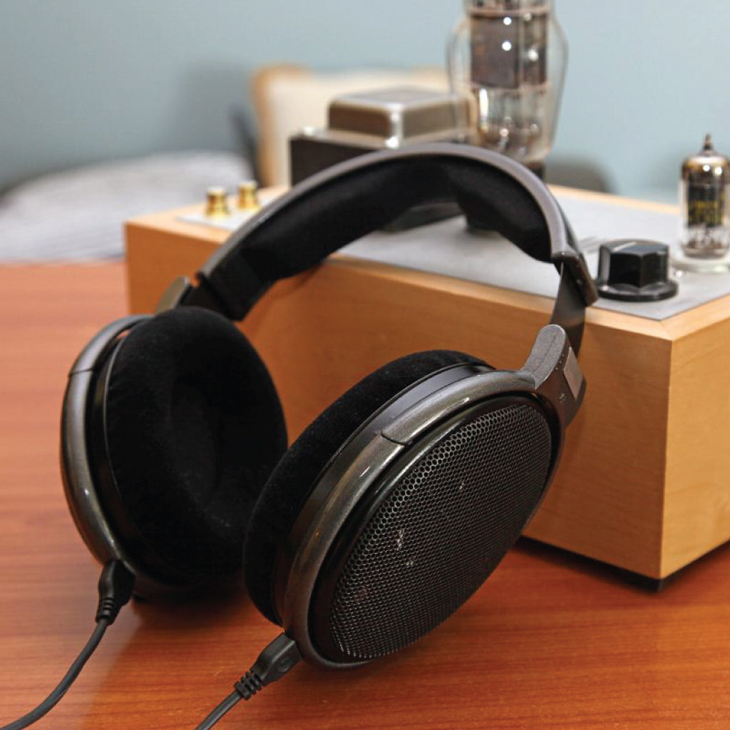 Concept-Kart-Sennheiser-HD-650-Open-Back-Headphone-Black-12