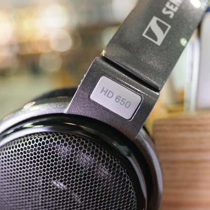 Concept-Kart-Sennheiser-HD-650-Open-Back-Headphone-Black-3
