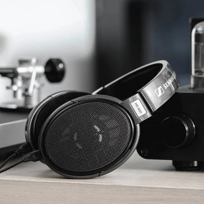 Concept-Kart-Sennheiser-HD-650-Open-Back-Headphone-Black-5