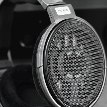 Concept-Kart-Sennheiser-HD-650-Open-Back-Headphone-Black-6