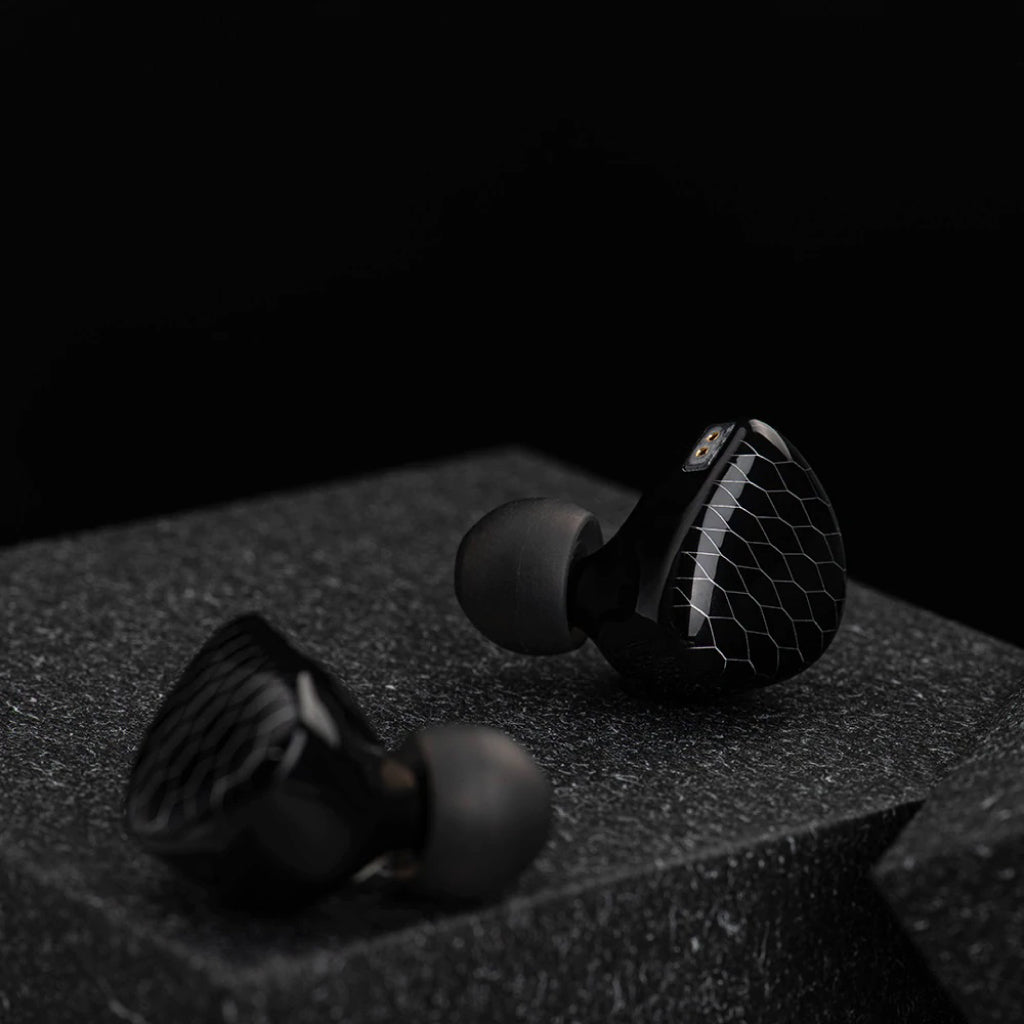 Concept-Kart-TIN-HiFi-P1-Max-Wired-IEM-Black-1_7