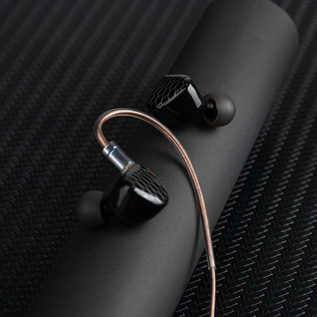 Concept-Kart-TIN-HiFi-P1-Max-Wired-IEM-Black-1_8