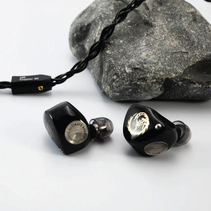 Concept-Kart-Unique-Melody-MEXT-Wired-IEM-Black-1_2